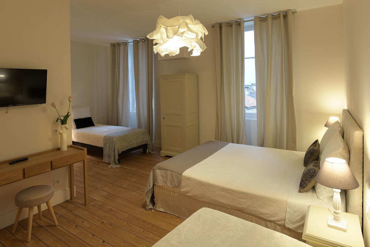 Le Cercle Chambres Climatisees Coligny Exterior foto